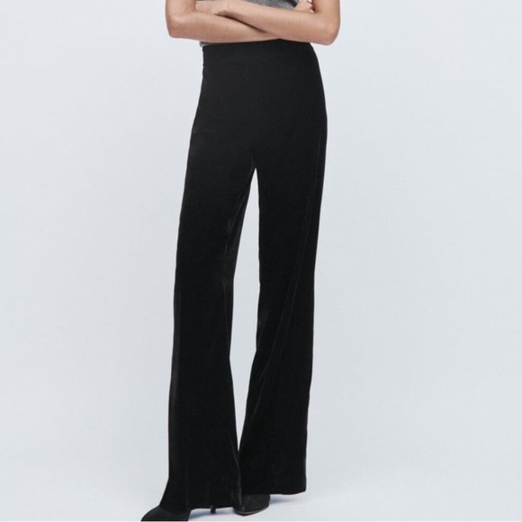 Zara Black Velvet Flared Pants Size Medium - Picture 1 of 5